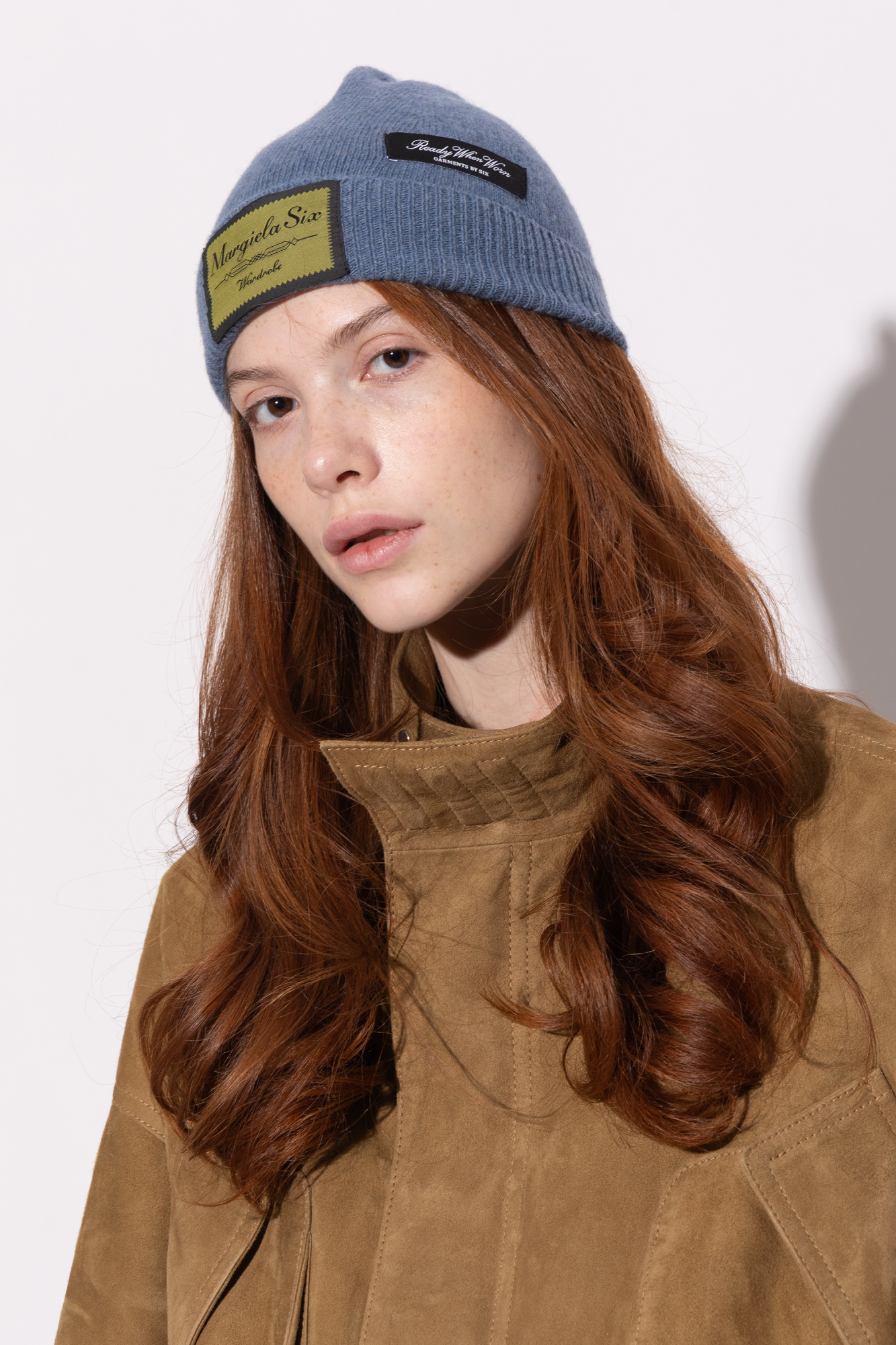 帽子 MM6 MAISON MARGIELA STUDS LOGO CAP Blue Cap with logo MM6 Maison Margiela - Vitkac Canada